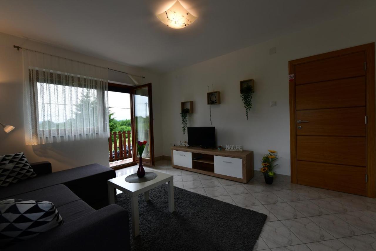 Apartman Mate Rakovica Exterior foto